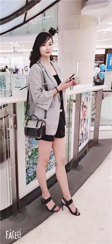 海口有点气质的少妇